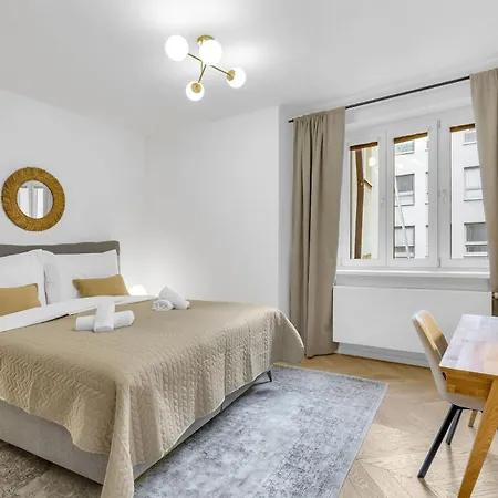 شقة Quiet On Dunajska - Up To 6 Guests براتسيلافا