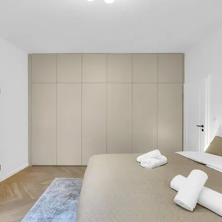 Quiet On Dunajska - Up To 6 Guests 公寓 布拉迪斯拉发