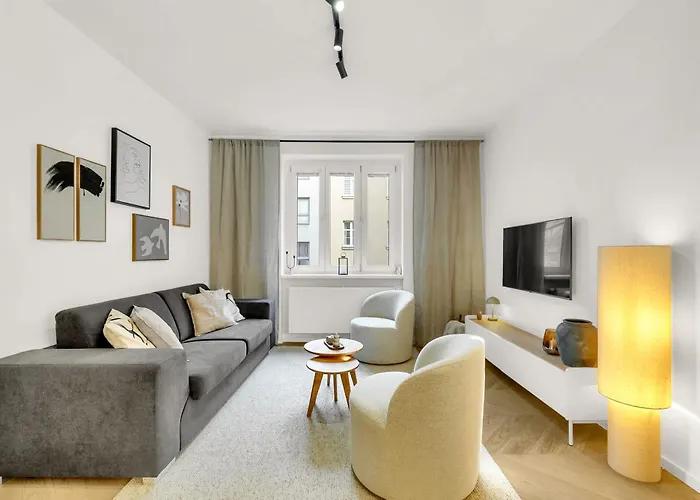 Quiet On Dunajska - Up To 6 Guests Apartment *